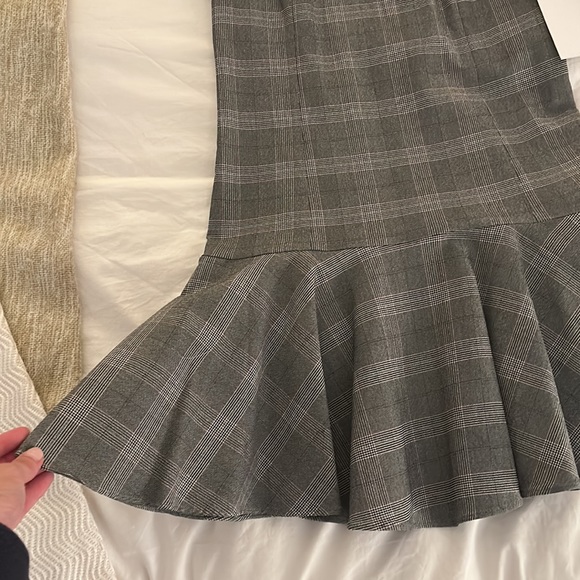 NWT Amanda Uprichard Plaid Dress with puff sleeve - Picture 4 of 5